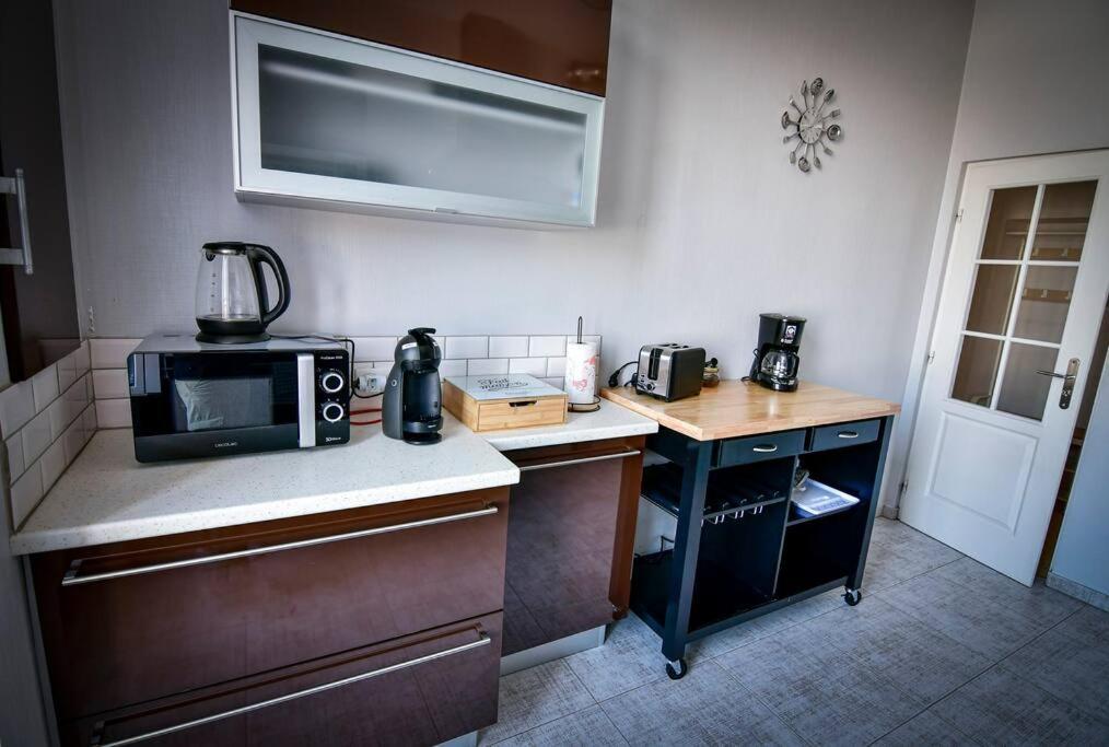 Grand Appartement De Haut Standing En Centre-Ville Монлюсон Экстерьер фото
